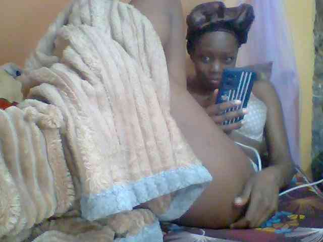 Sexyebonyxx webcam