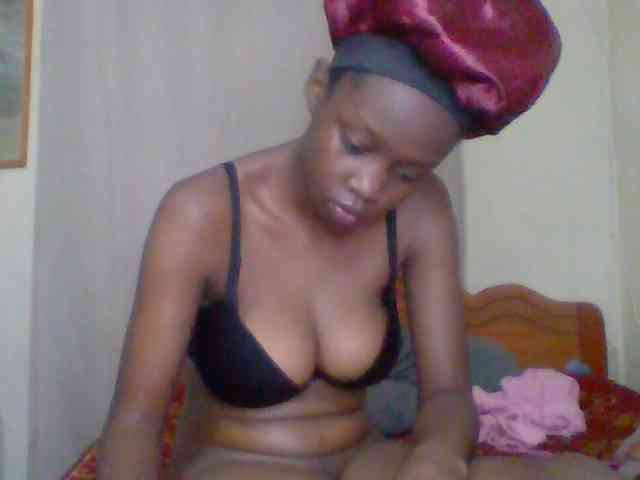 Sexyebonyxx webcam