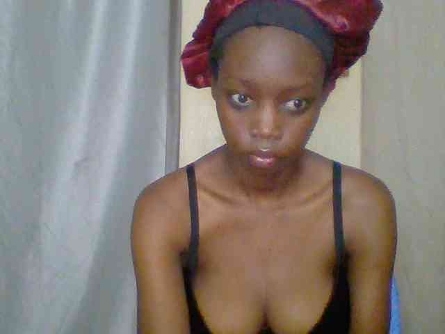 Sexyebonyxx webcam
