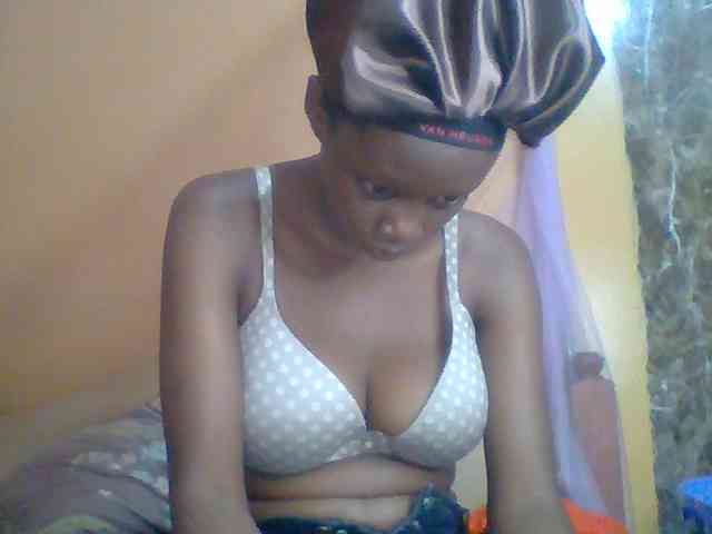 Sexyebonyxx webcam
