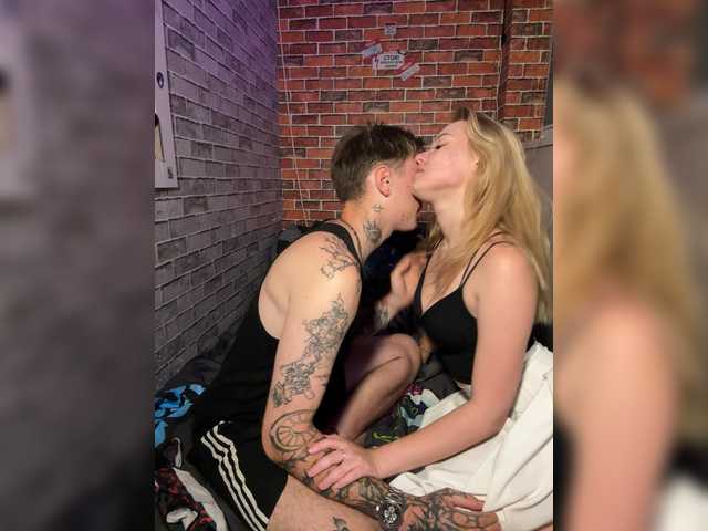 PickmeBlade live cam on BongaCams