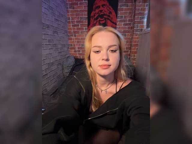 PickmeBlade live cam on BongaCams
