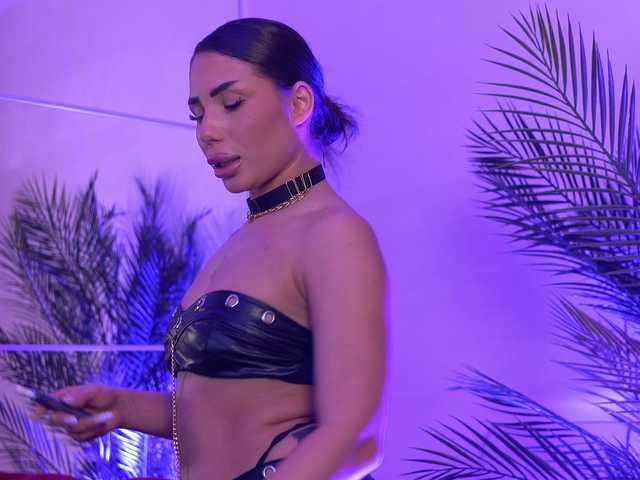 AmberVale live cam on BongaCams