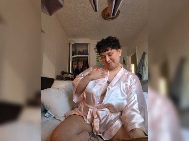 AlexisRodrigo live cam on BongaCams