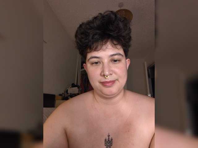 AlexisRodrigo live cam on BongaCams
