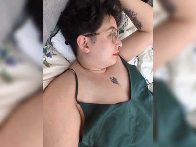 AlexisRodrigo live webcam show