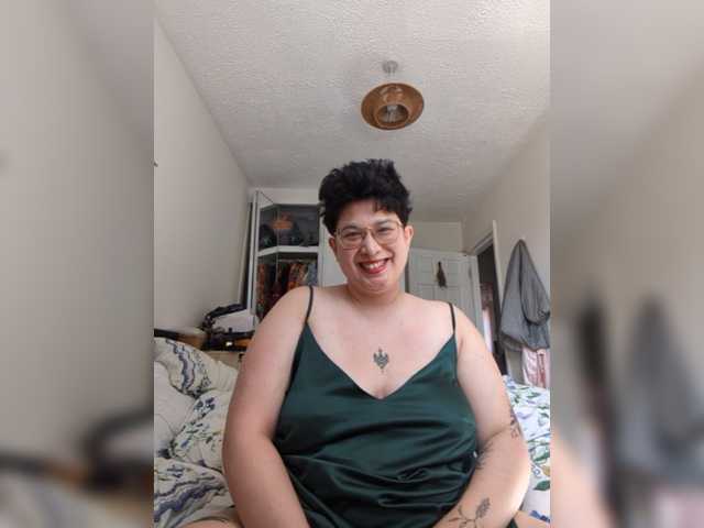 AlexisRodrigo live webcam show