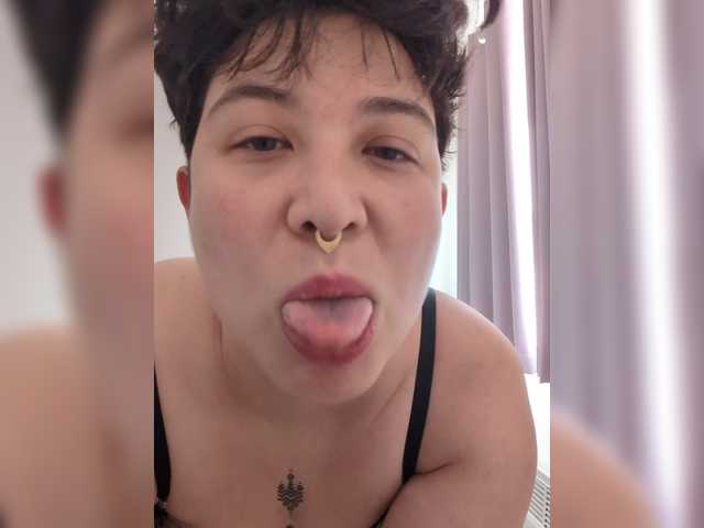 AlexisRodrigo live webcam show