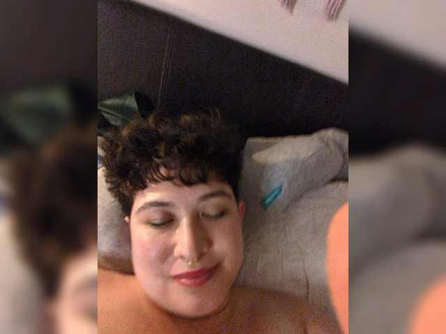 AlexisRodrigo live webcam show