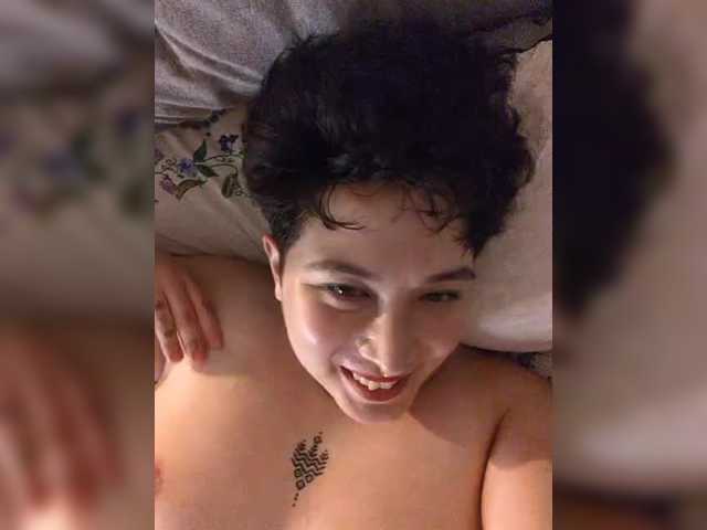 AlexisRodrigo live webcam show