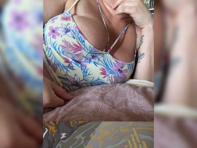 alessalove live cam on BongaCams