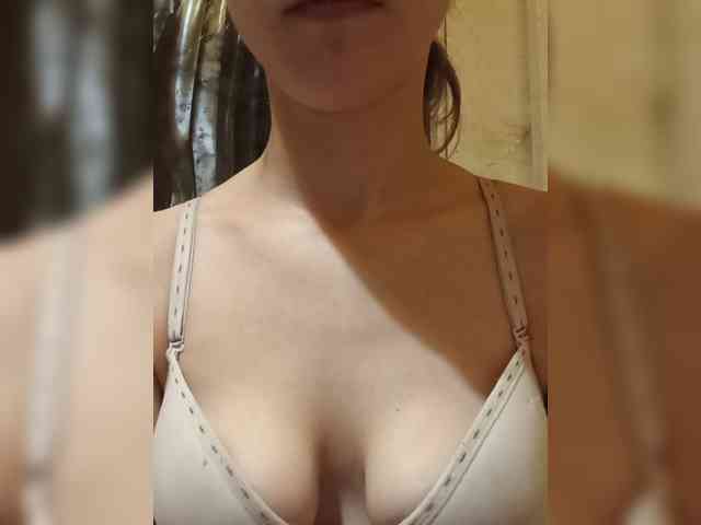 PrimeTits webcam