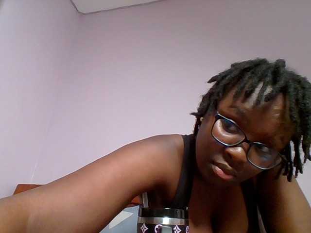 Sweetariah1 live webcam show