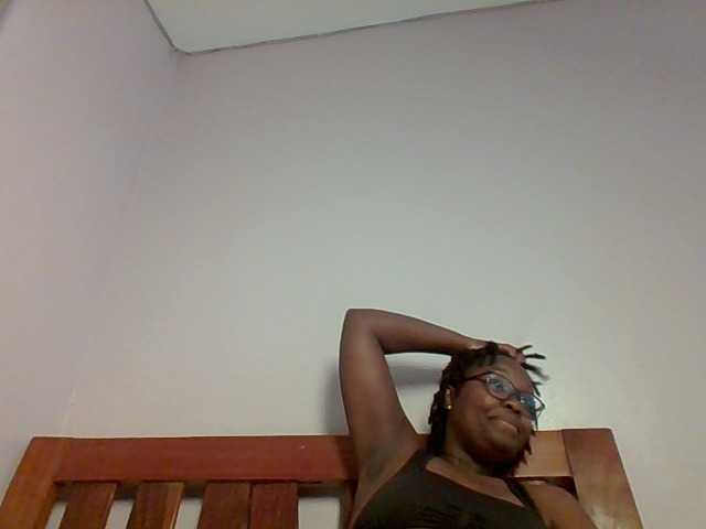 Sweetariah1 live webcam show