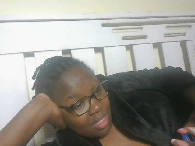 Sweetariah1 live cam on BongaCams