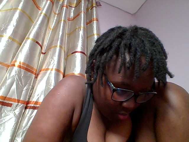 Sweetariah1 live webcam show