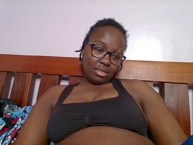 Sweetariah1 live webcam show