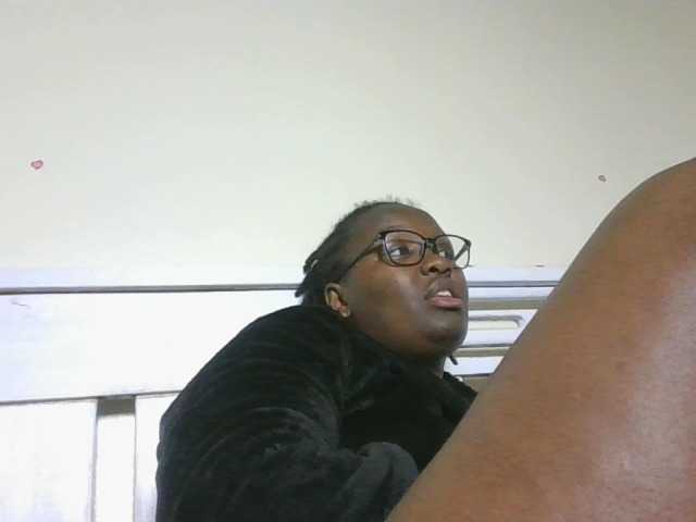 Sweetariah1 live cam on BongaCams