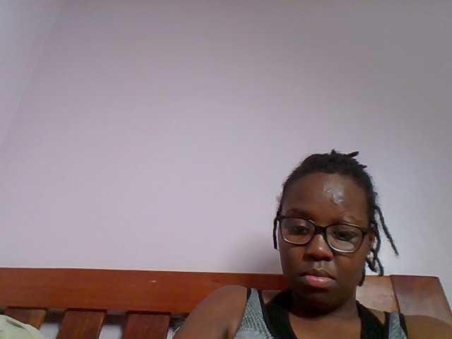 Sweetariah1 live cam on BongaCams