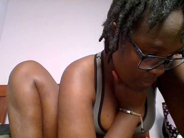 Sweetariah1 live webcam show