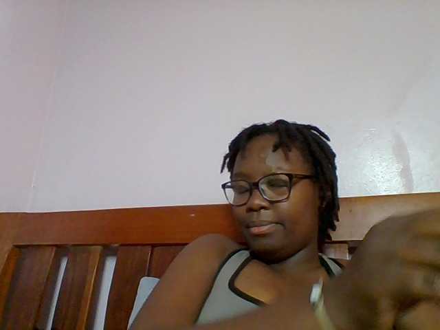 Sweetariah1 live cam on BongaCams