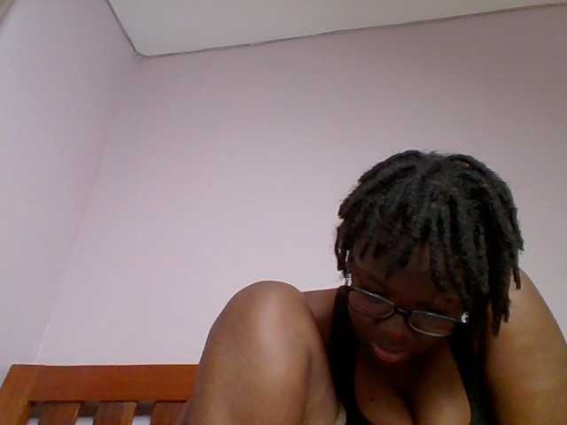 Sweetariah1 live webcam show