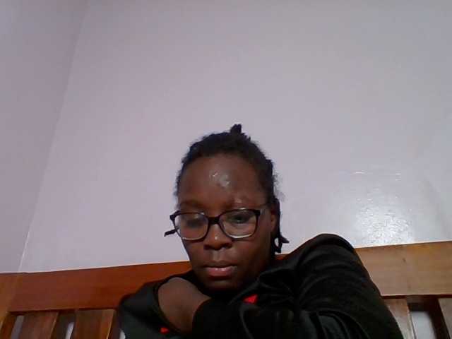 Sweetariah1 live cam on BongaCams