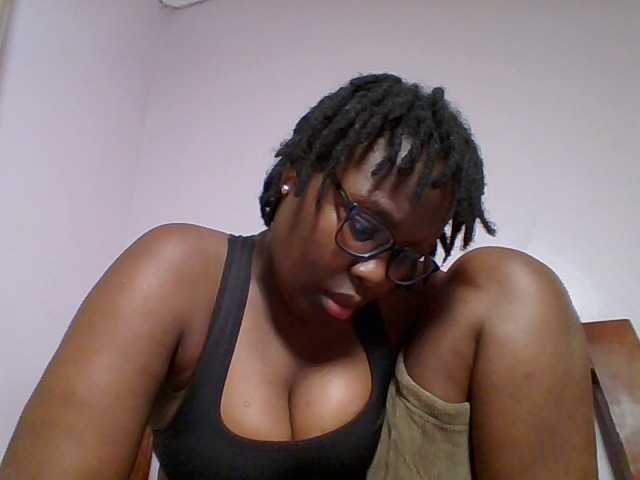 Sweetariah1 live webcam show