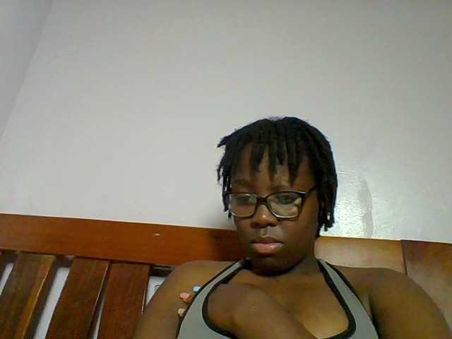 Sweetariah1 live cam on BongaCams