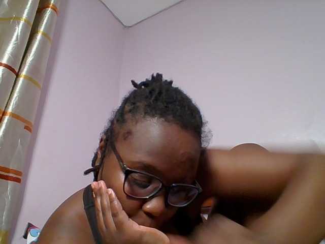 Sweetariah1 live webcam show