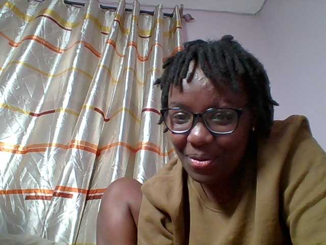 Sweetariah1 live cam on BongaCams