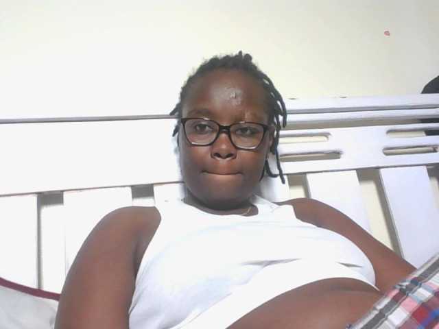 Sweetariah1 live cam preview