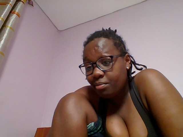 Sweetariah1 live webcam show
