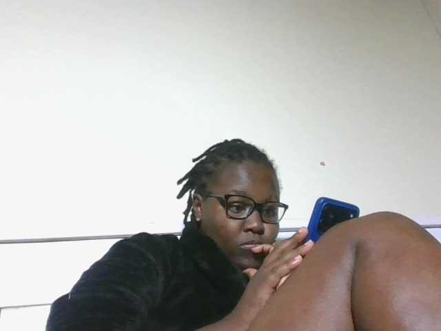 Sweetariah1 live cam on BongaCams