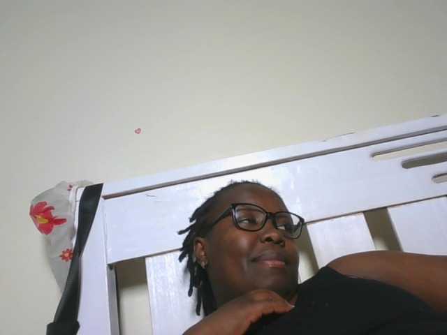Sweetariah1 live cam on BongaCams