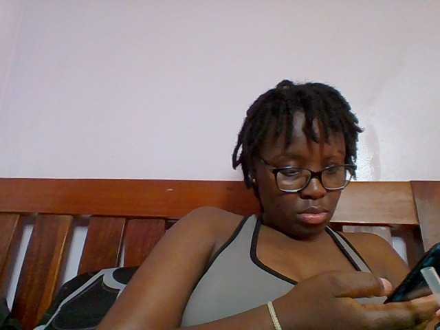 Sweetariah1 Live Cam on BongaCams