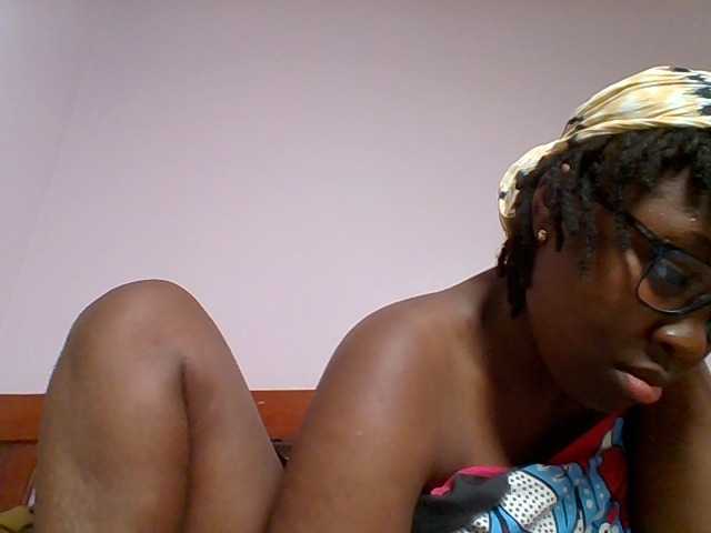 Sweetariah1 live webcam show