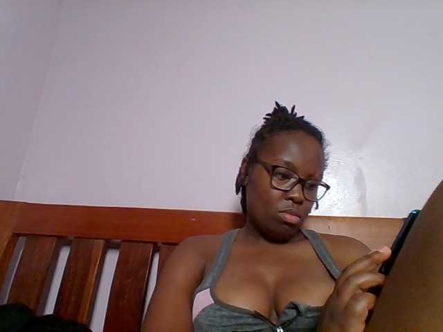 Sweetariah1 live webcam show