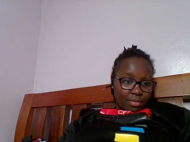 Sweetariah1 live cam on BongaCams