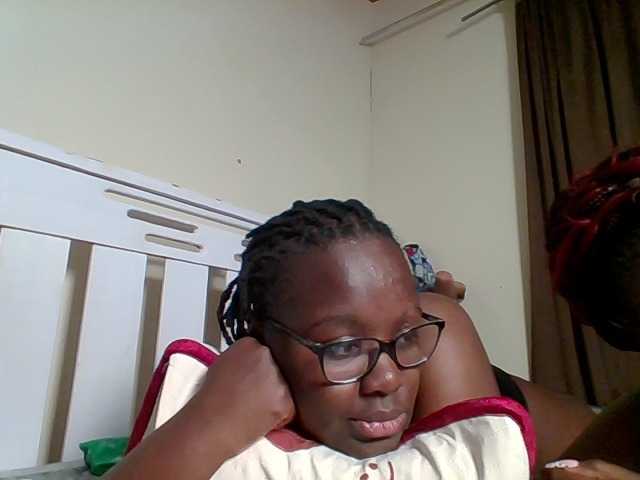 Sweetariah1 live cam on BongaCams