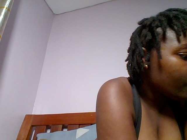 Sweetariah1 live webcam show