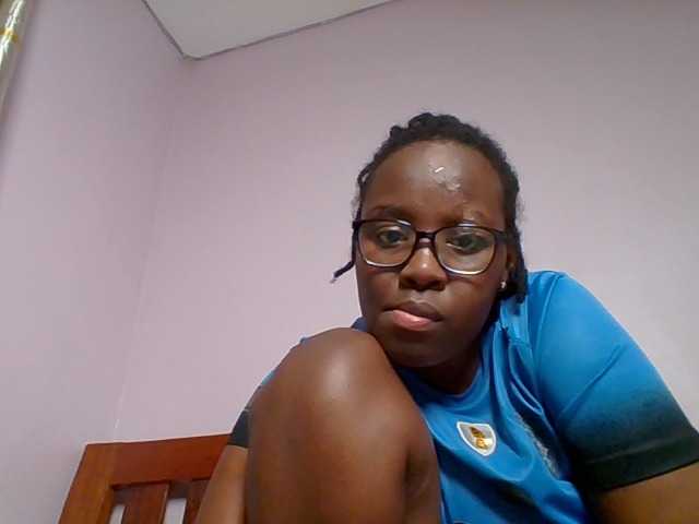 Sweetariah1 live webcam show