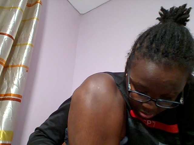 Sweetariah1 live webcam show