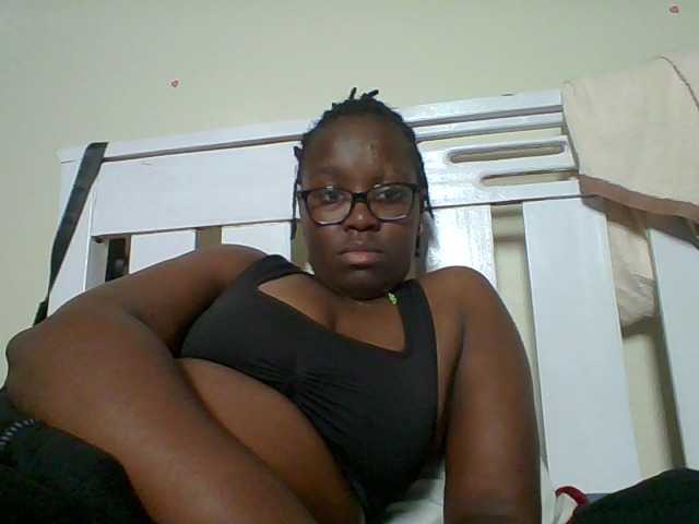 Sweetariah1 live cam on BongaCams