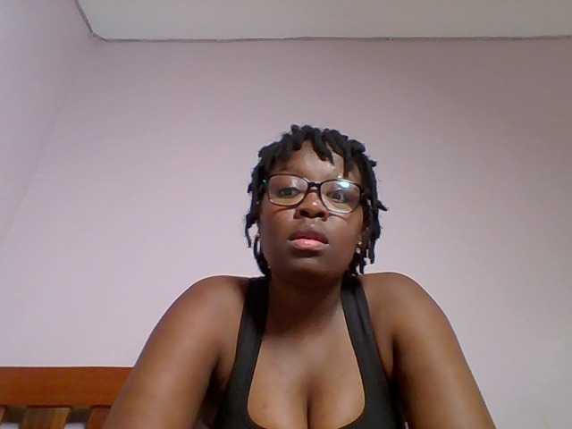 Sweetariah1 live webcam show