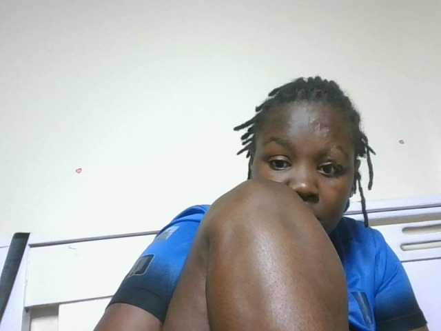 Sweetariah1 live cam on BongaCams