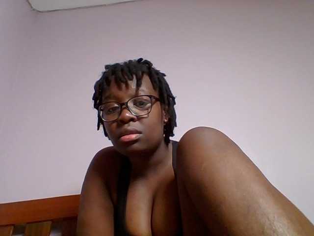 Sweetariah1 live webcam show