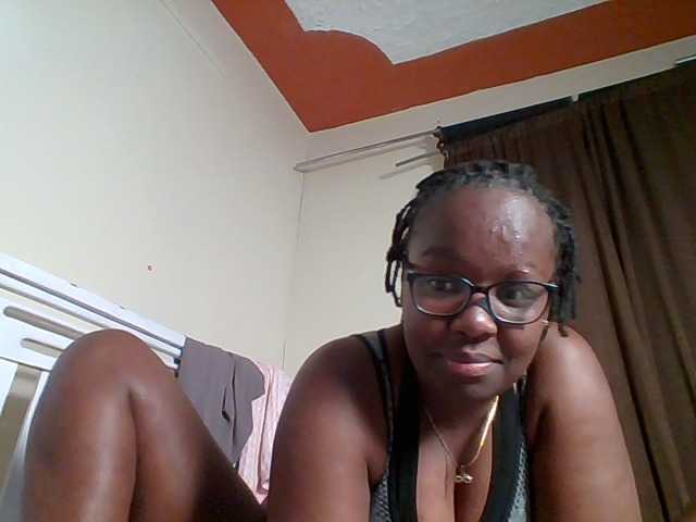 Sweetariah1, 23 y/o - Live Cam on BongaCams
