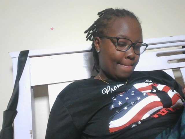 Sweetariah1 live cam on BongaCams