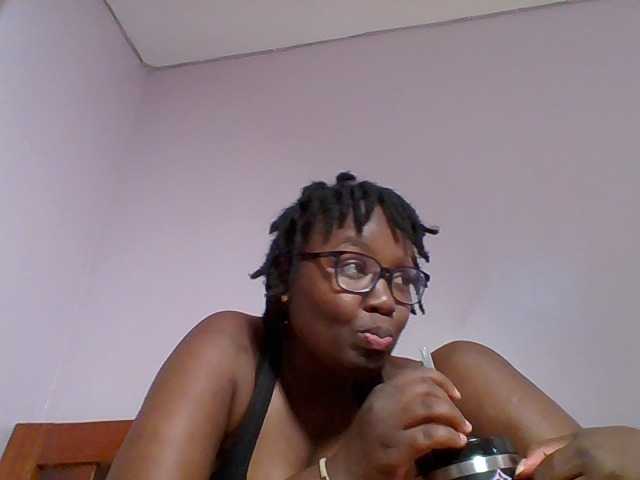 Sweetariah1 live webcam show